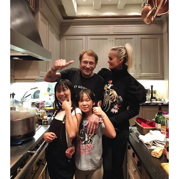 Johnny et Laeticia Hallyday avec leurs filles Jade et Joy. Octobre 2017.