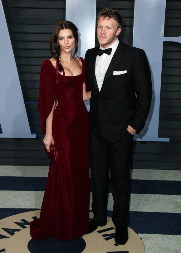Emily Ratajkowski et son mari Sebastian Bear-McClard à la soirée Vanity Fair Oscar au Wallis Annenberg Center à Beverly Hills, le 4 mars 2018