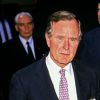 George H.W. Bush et sa femme Barbara lors d'une conférence de presse donnée dans le Maryland le 2 juin 1990.