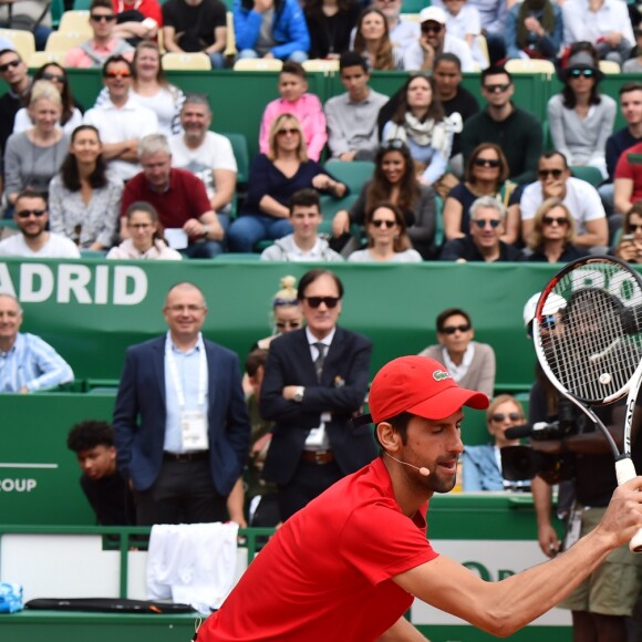 Novak Djokovic lors d'un tournoi caritatif au bénéfice de la fondation Prince Albert II en marge du tournoi de tennis Rolex Masters à Monte-Carlo le 14 avril 2018. L'événement sera retransmis sur l'émission "James Corden Tv Show" sur Sky UK. © Bruno Bebert / Bestimage