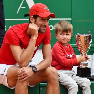 Novak Djokovic et son fils Stefan lors d'un tournoi caritatif au bénéfice de la fondation Prince Albert II en marge du tournoi de tennis Rolex Masters à Monte-Carlo le 14 avril 2018. L'événement sera retransmis sur l'émission "James Corden Tv Show" sur Sky UK. © Bruno Bebert / Bestimage