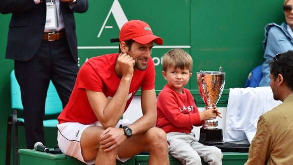 Novak Djokovic : Tendre papa avec son fils Stefan, qui suit sur ses traces