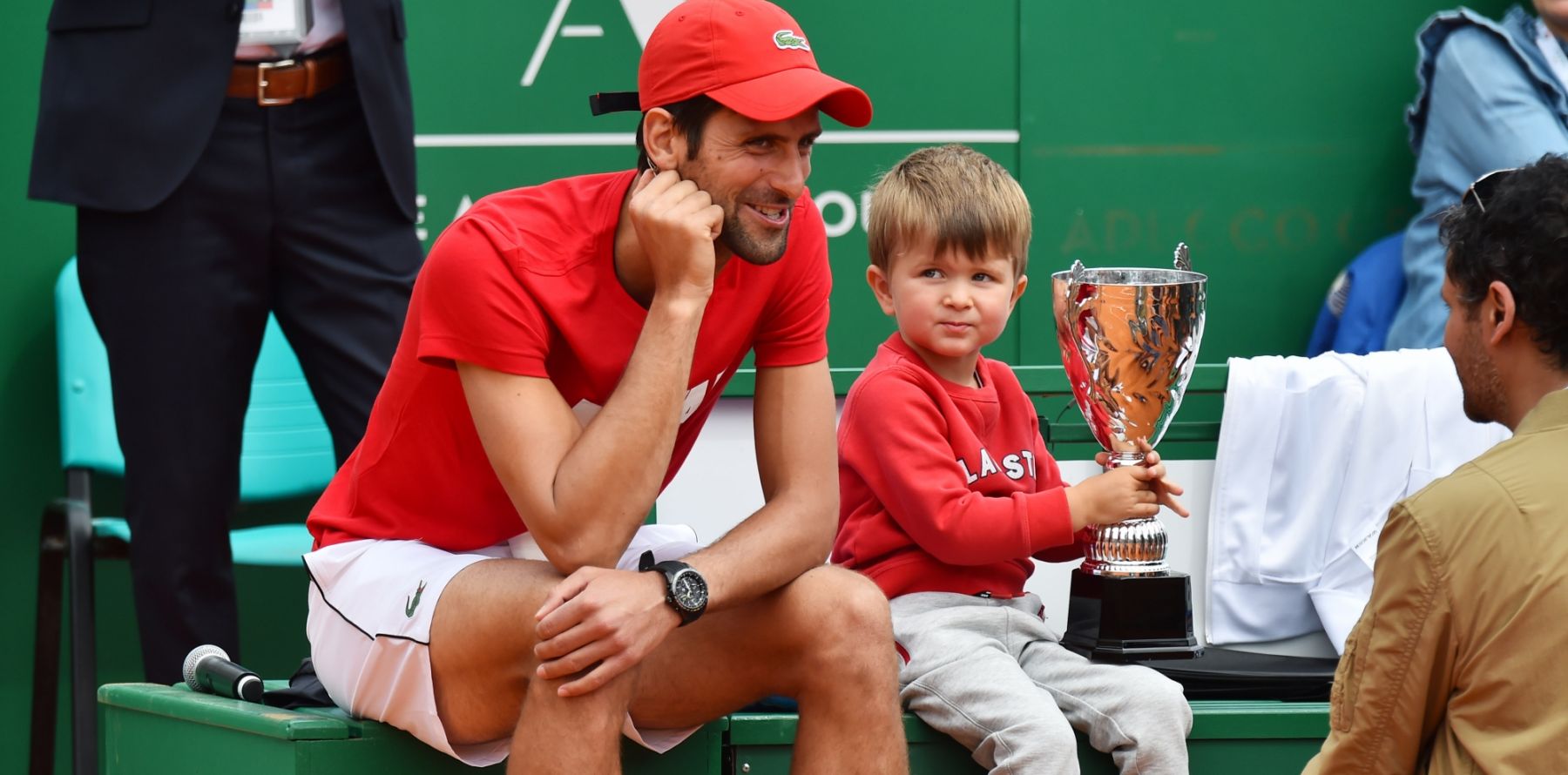Novak Djokovic Tendre Papa Avec Son Fils Stefan Qui Suit Sur Ses | My ...