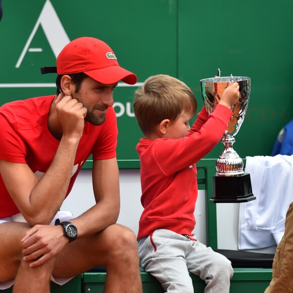 Novak Djokovic et son fils Stefan lors d'un tournoi caritatif au bénéfice de la fondation Prince Albert II en marge du tournoi de tennis Rolex Masters à Monte-Carlo le 14 avril 2018. L'événement sera retransmis sur l'émission "James Corden Tv Show" sur Sky UK. © Bruno Bebert / Bestimage