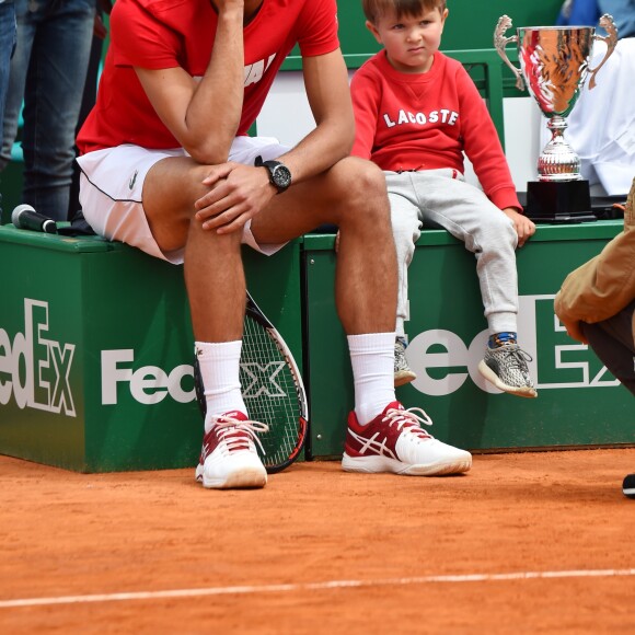 Novak Djokovic et son fils Stefan lors d'un tournoi caritatif au bénéfice de la fondation Prince Albert II en marge du tournoi de tennis Rolex Masters à Monte-Carlo le 14 avril 2018. L'événement sera retransmis sur l'émission "James Corden Tv Show" sur Sky UK. © Bruno Bebert / Bestimage