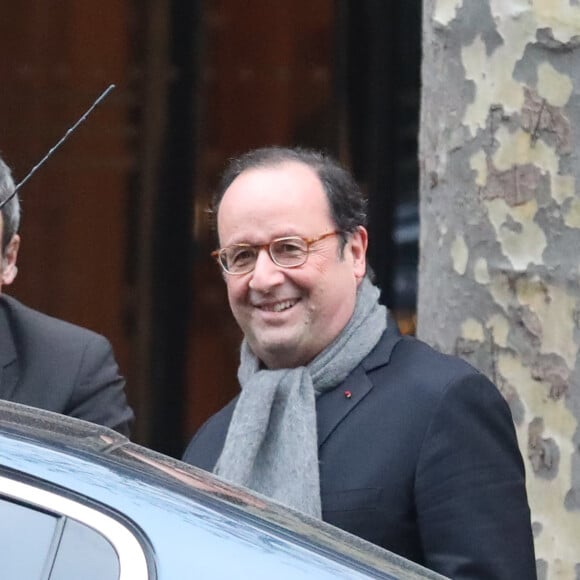 Semi-exclusif - François Hollande a rencontré le 44ème président des Etats-Unis Barack Obama à son hôtel Hyatt Paris Madeleine à Paris le 2 décembre 2017.