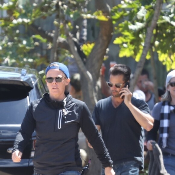 Exclusif - David Chavet avec son ex-femme Brooke Burke et leurs enfants sortent d'un déjeuner au "Cafe Havana" à Malibu, le 19 avril 2018.