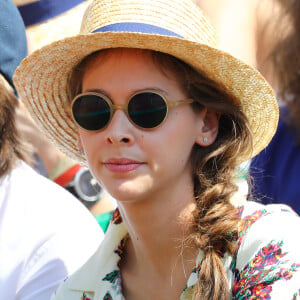 Ophélie Meunier et son mari Mathieu Vergne dans les tribunes du Rolex Monte-Carlo Masters 2018 à Roquebrune Cap Martin, France, le 21 avril 2018.