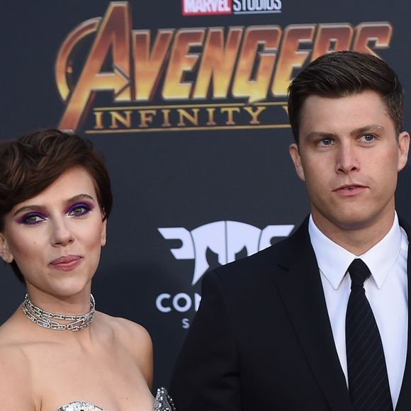 Scarlett Johansson (robe Erdem) et son compagnon Colin Jost à la première de 'Avengers: Infinity War' au théâtre El Capitan à Hollywood, le 23 avril 2018 © Chris Delmas/Bestimage