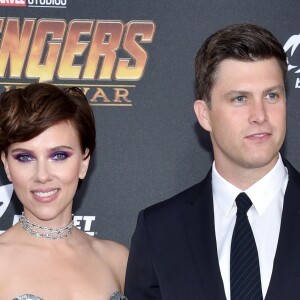 Scarlett Johansson et Colin Jost à la première de 'Avengers: Infinity War' au El Capitan à Hollywood, le 23 avril 2018