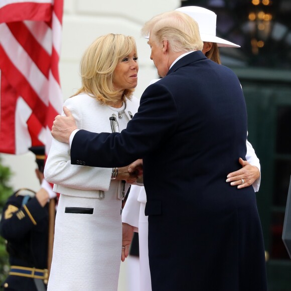 Le président américain Donald Trump, sa femme la Première Dame Melania Trump et la Première Dame française Brigitte Macron (Trogneux) - Le couple présidentiel américain accueille le couple présidentiel français à la Maison Blanche à Washington, le 24 avril 2018. © Dominique Jacovides/Bestimage