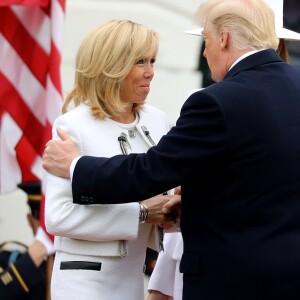 Le président américain Donald Trump, sa femme la Première Dame Melania Trump et la Première Dame française Brigitte Macron (Trogneux) - Le couple présidentiel américain accueille le couple présidentiel français à la Maison Blanche à Washington, le 24 avril 2018. © Dominique Jacovides/Bestimage