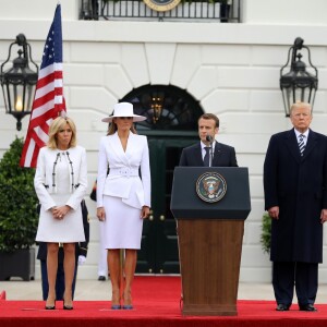 Le président américain Donald Trump, sa femme la Première Dame Melania Trump, le président de la République française Emmanuel Macron et sa femme la Première Dame Brigitte Macron (Trogneux) - Le couple présidentiel américain accueille le couple présidentiel français à la Maison Blanche à Washington, le 24 avril 2018. © Dominique Jacovides/Bestimage