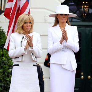 La Première Dame américaine Melania Trump et la Première Dame française Brigitte Macron (Trogneux) - Le couple présidentiel américain accueille le couple présidentiel français à la Maison Blanche à Washington, le 24 avril 2018. © Dominique Jacovides/Bestimage