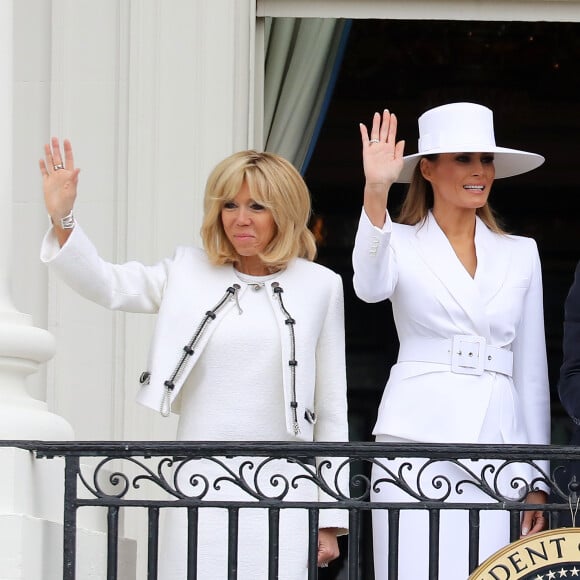 La Première Dame américaine Melania Trump et la Première Dame française Brigitte Macron (Trogneux) - Le couple présidentiel américain accueille le couple présidentiel français à la Maison Blanche à Washington, le 24 avril 2018. © Dominique Jacovides/Bestimage