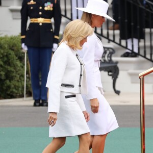 La Première Dame américaine Melania Trump et la Première Dame française Brigitte Macron (Trogneux) - Le couple présidentiel américain accueille le couple présidentiel français à la Maison Blanche à Washington, le 24 avril 2018. © Dominique Jacovides/Bestimage