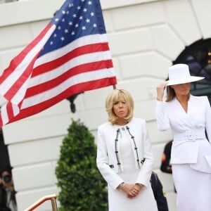 La Première Dame américaine Melania Trump et la Première Dame française Brigitte Macron (Trogneux) - Le couple présidentiel américain accueille le couple présidentiel français à la Maison Blanche à Washington, le 24 avril 2018. © Dominique Jacovides/Bestimage