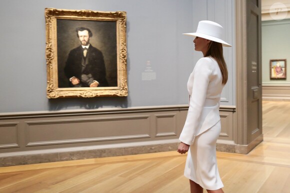 La Première Dame américaine Melania Trump visite la National Gallery of Art à Washington, The District, Etats-Unis, le 24 avril 2018. © Stéphane Lemouton/Bestimage