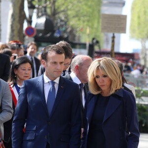 Jeanne d'Hauteserre, maire du 8ème arrondissement de Paris, le président Emmanuel Macron, sa femme Brigitte Macron (Trogneux) lors de l'hommage à Xavier Jugelé, un policier tué sur les Champs Elysées, à Paris le 20 avril 2018. Une plaque a été dévoilée. © Dominique Jacovides / Bestimage