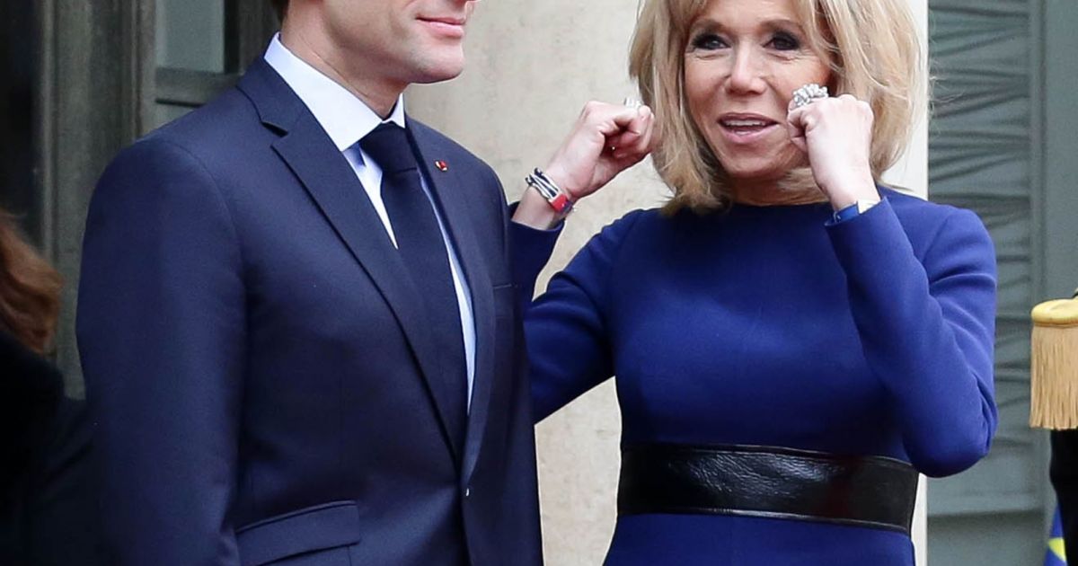 Le Président Emmanuel Macron Et La Première Dame Brigitte Macron - Le ...