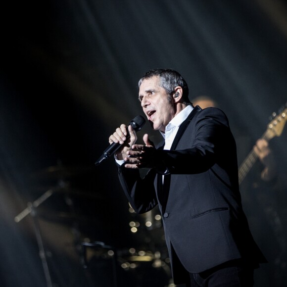 Exclusif - Julien Clerc en concert à la Salle Pleyel pour "La Tournée des 50 ans" à Paris le 16 mars 2018 © Cyril Moreau / Bestimage