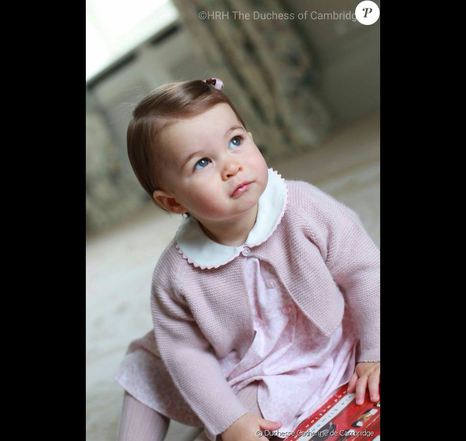La Princesse Charlotte De Cambridge Photographiee Par La Duchesse Catherine De Cambridge Pour Son Premier Anniversaire Le 2 Mai 16 C Duchesse Catherine De C Purepeople La Princesse Charlotte De Cambridge Photographiee Par La Duchesse Catherine De Cambridge Pour Son Premier Anniversaire Le 2 Mai 16 C Duchesse Catherine De C Purepeople