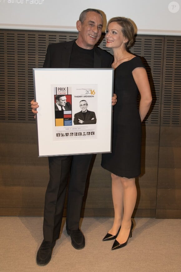 Thierry Ardisson et sa femme Audrey Crespo-Mara - Cérémonie du Prix Philippe Caloni décerné à Thierry Ardisson à la SCAM (Société civile des auteurs multimedia) à Paris le 17 janvier 2017. © Pierre Perusseau/Bestimage