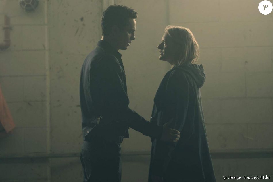 Max Minghella Et Elisabeth Moss Dans La Saison 2 De The Handmaid S Tale La Servante Ecarlate Diffusion En Mai 2018 Sur Ocs Purepeople