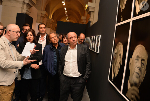 Exclusif- Anne Hidalgo, Alexandre Arcady - Vernissage de l'exposition du photographe Gilles Caron à la Mairie de Paris le 3 mai 2017. © Veeren/Bestimage