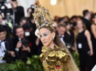 Sarah Jessica Parker : Reine du Met Gala... avec une crèche sur la tête !