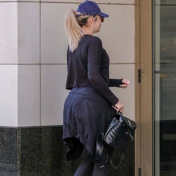 Exclusif - Khloe Kardashian se rend à son cours de gym à Cleveland, Ohio, Etats-Unis, le 8 mai 2018.