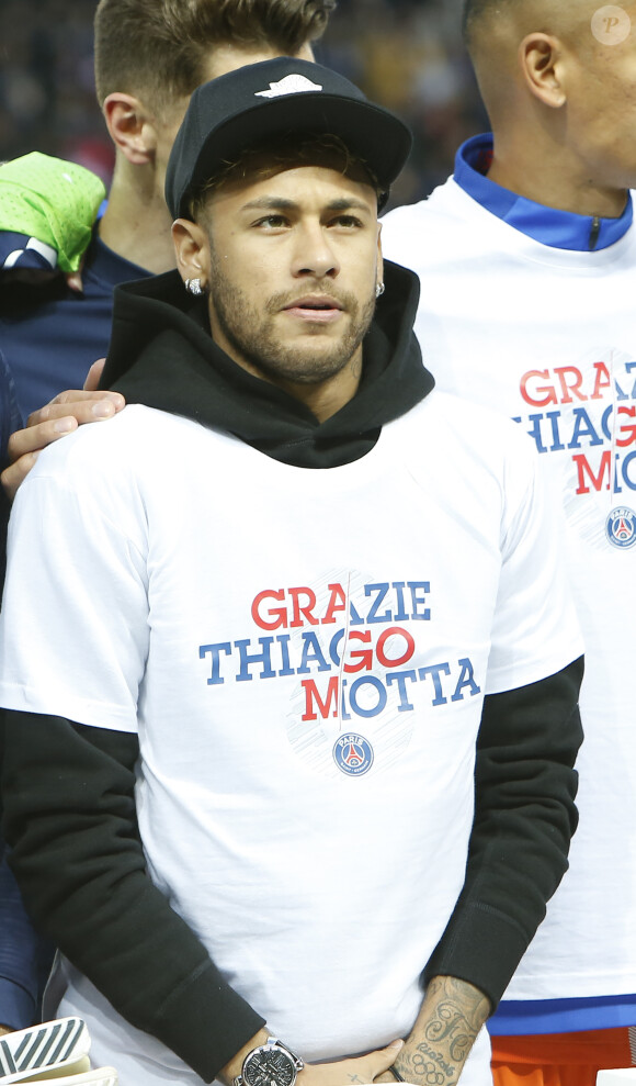 Neymar Jr., de retour à Paris, présent pour l'hommage rendu à Thiago Motta au Parc des Princes à Paris, le 12 mai 2018. © Marc Ausset-Lacroix/Bestimage