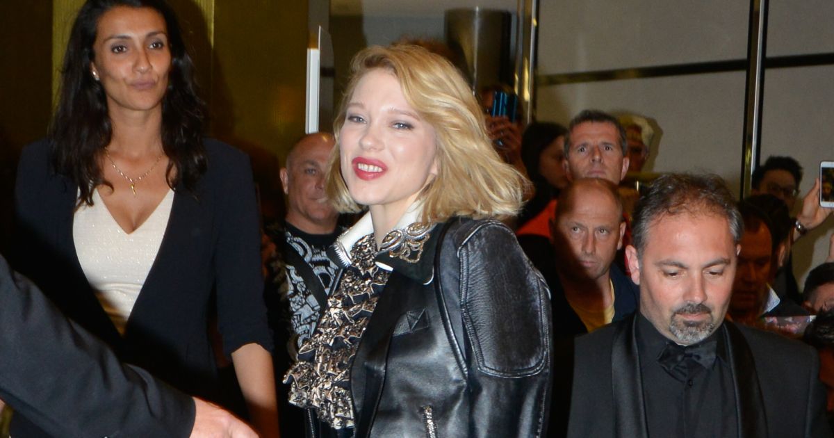 Léa Seydoux arrive au dîner Dior - Madame Figaro à l'hôtel JW Marriott