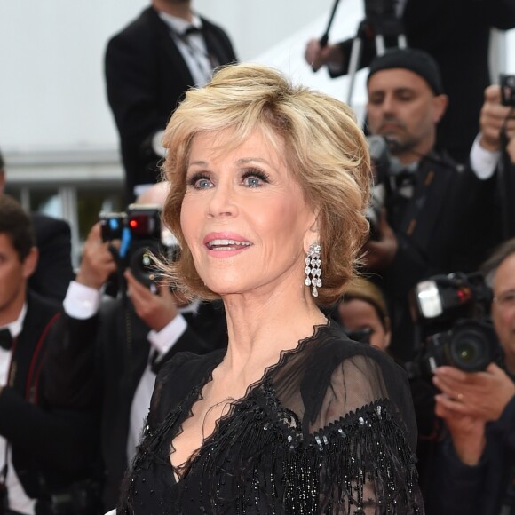 Jane Fonda - Montée des marches du film " Le Grand Bain " lors du 71ème Festival International du Film de Cannes. Le 13 mai 2018 © Giancarlo Gorassini / Bestimage