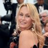 Estelle Lefébure (bijoux De Grisogono, robe Yanina Couture) - Montée des marches du film " Burning " lors du 71ème Festival International du Film de Cannes. Le 16 mai 2018 © Giancarlo Gorassini / Bestimage