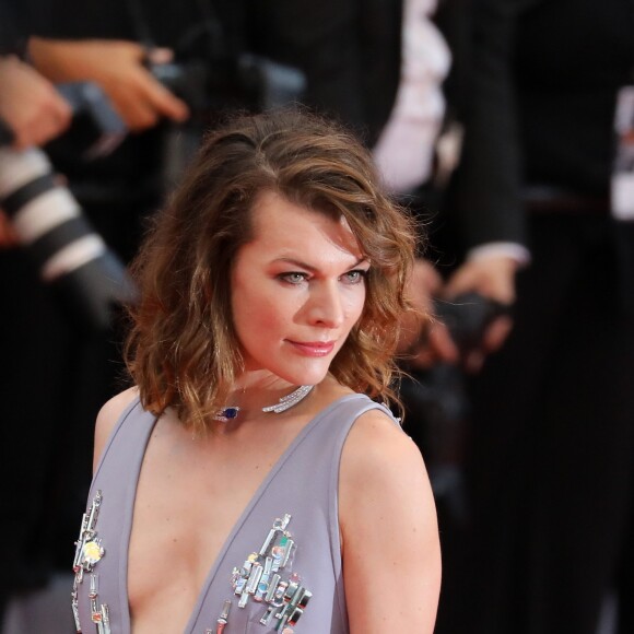 Milla Jovovich - Montée des marches du film " Burning " lors du 71ème Festival International du Film de Cannes. Le 16 mai 2018 © Borde-Jacovides-Moreau/Bestimage