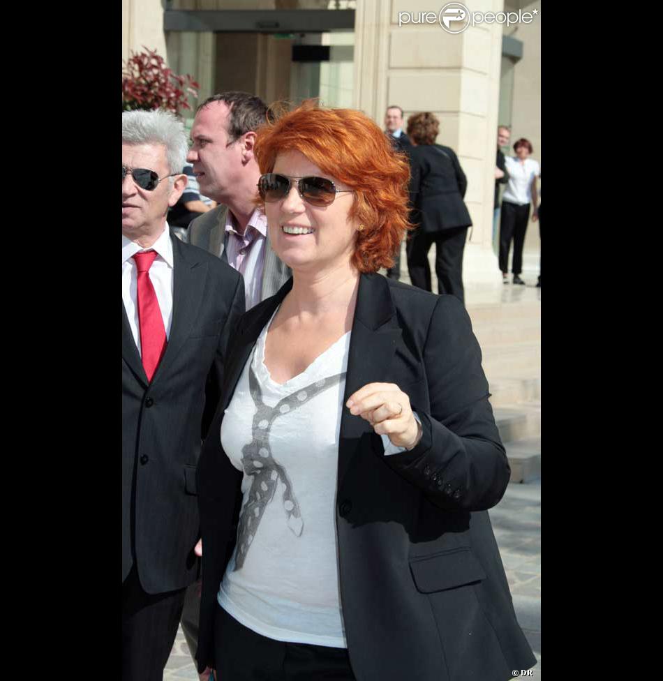 Veronique Genest Au Mariage De Francoise Laborde Purepeople