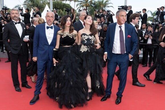 Samy Naceri et sa compagne Marie, son frère Larbi Naceri - Montée des marches du film " Ahlat Agaci " lors du 71ème Festival International du Film de Cannes. Le 18 mai 2018 © Borde-Jacovides-Moreau/Bestimage