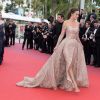 Alessandra Ambrosio - Montée des marches du film « Ahlat Agaci » lors du 71ème Festival International du Film de Cannes. Le 18 mai 2018 © Borde-Jacovides-Moreau/Bestimage