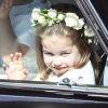 La princesse Charlotte de Cambridge, qui était avec sa mère la duchesse Catherine et tenait le rôle de flowergirl au mariage du prince Harry et de Meghan Markle le 19 mai 2018 à Windsor, a fait sensation ! Mignonne et facétieuse, le public a craqué...