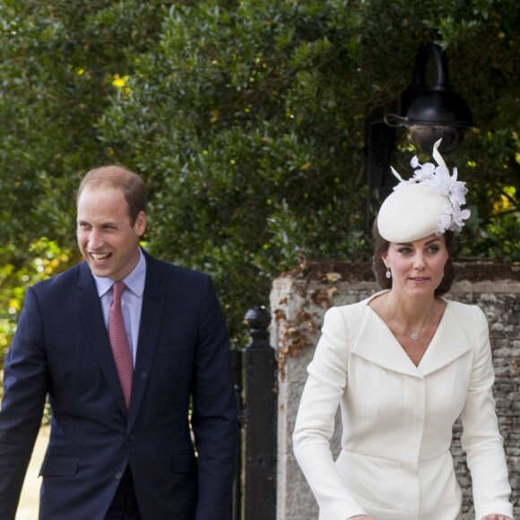 Le prince William, Kate Middleton, leur fils le prince George de Cambridge et leur fille la princesse Charlotte de Cambridge - Sorties après le baptême de la princesse Charlotte de Cambridge à l'église St. Mary Magdalene à Sandringham, le 5 juillet 2015.