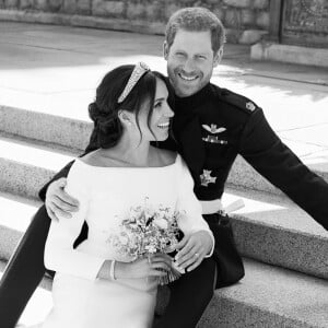 Le prince Harry et la duchesse Meghan de Sussex (Meghan Markle), photo officielle de leur mariage le 19 mai 2018 réalisée au château de Windsor par Alexi Lubomirski. ©Alexi Lubomirski via Bestimage