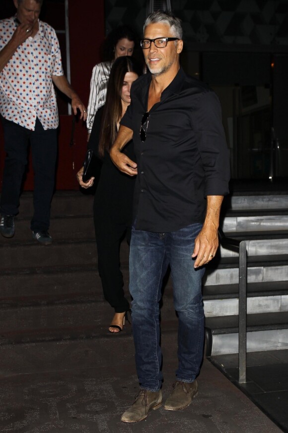 Exclusif - Sandra Bullock et son compagnon Bryan Randall quittent le restaurant Roku Sushi à West Hollywood le 18 mai 2018.