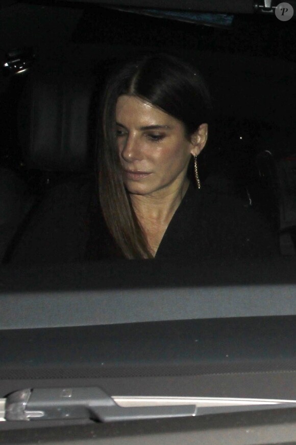 Exclusif - Sandra Bullock et son compagnon Bryan Randall quittent le restaurant Roku Sushi à West Hollywood le 18 mai 2018.