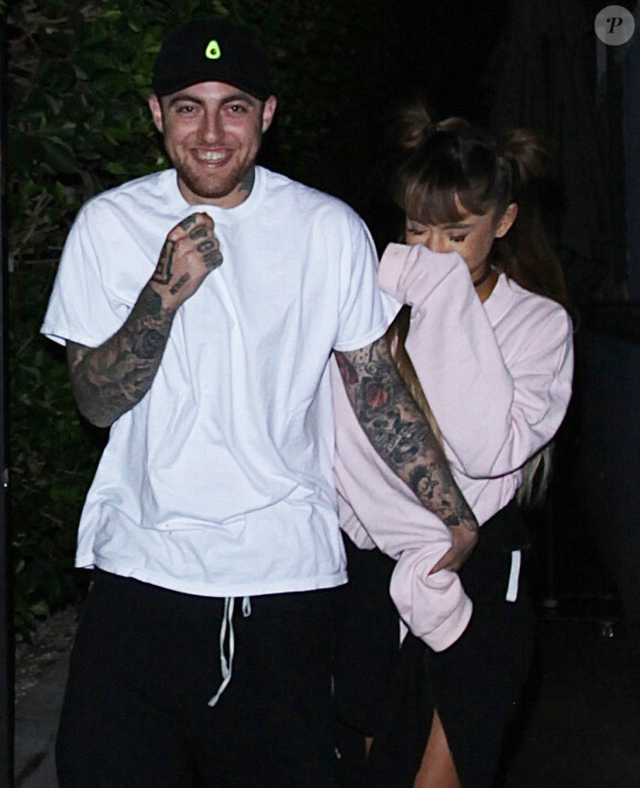 Exclusif - Ariana Grande et le rappeur Mac Miller lors d'une sortie en couple à Los Angeles. Le 1er septembre 2016
