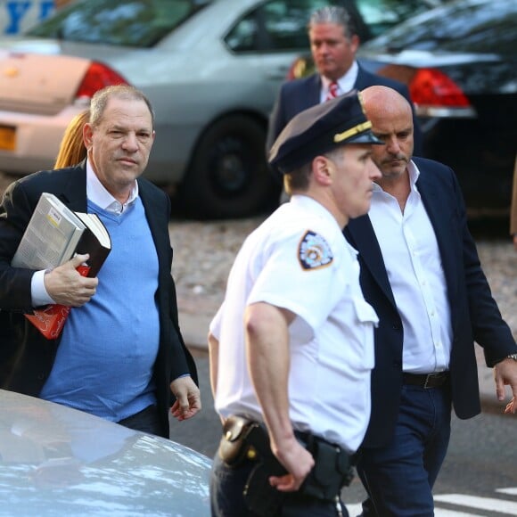 Le producteur déchu Harvey Weinstein s'est présenté vendredi à un commissariat du sud de Manhattan, à New York le 25 mai 2018.