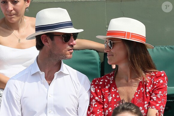 Pippa Middleton (enceinte) et son mari James Matthews lors des Internationaux de Tennis de Roland-Garros à Paris, France, le 27 mai 2018. © Jacovides-Moreau/Bestimage