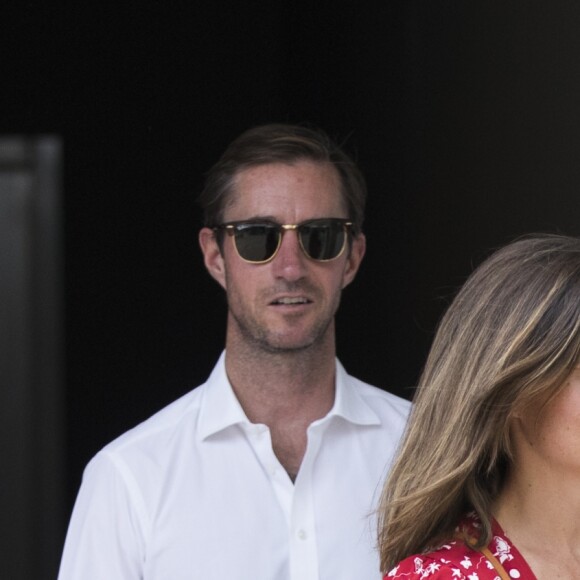 Pippa Middleton (enceinte) et son mari James Matthews lors des Internationaux de Tennis de Roland-Garros à Paris, France, le 27 mai 2018. © Jacovides-Moreau/Bestimage