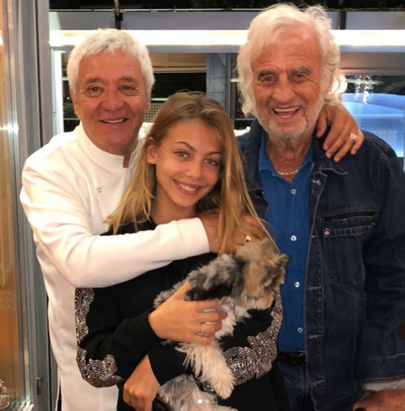 Jean-Paul Belmondo et sa fille Stella avec le chef Mamo (photo postée le 26 mai 2018)