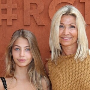 Natty Belmondo et sa fille Stella Belmondo au village lors des internationaux de France de Roland Garros à Paris, le 31 mai 2017. © Dominique Jacovides - Cyril Moreau/ Bestimage